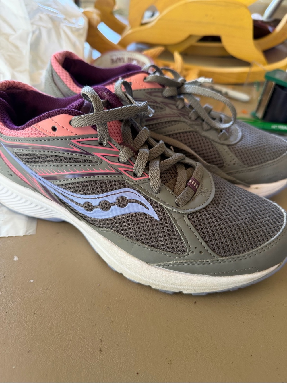 Saucony Women's Gray and Pink Athletic Running Shoes